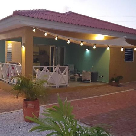 Local Willibrord Lodge Willibrordus Εξωτερικό φωτογραφία