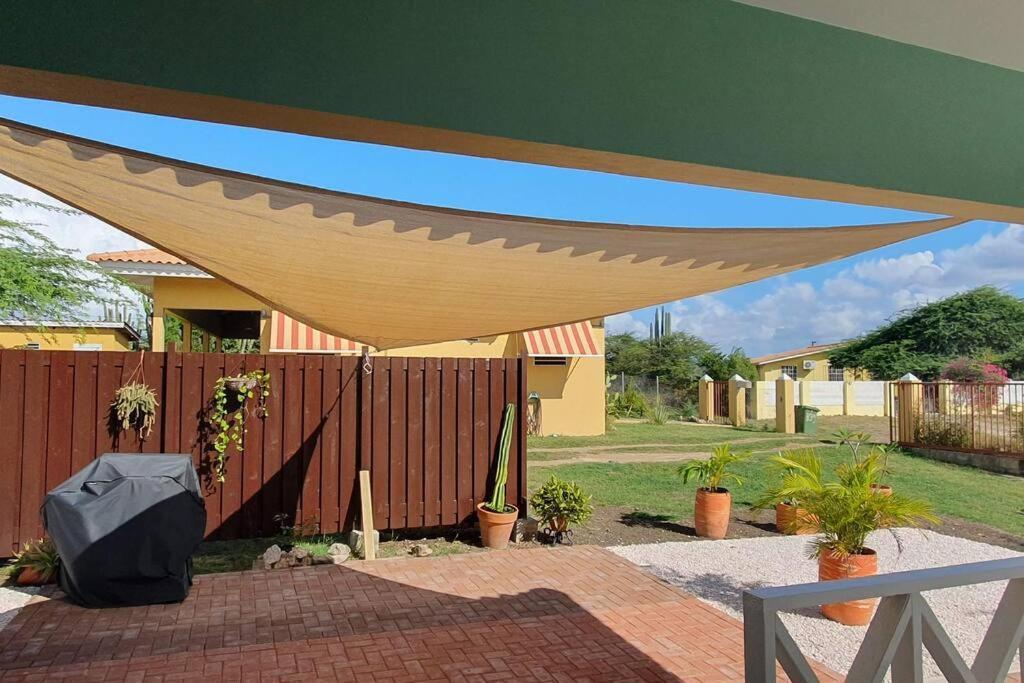 Local Willibrord Lodge Willibrordus Εξωτερικό φωτογραφία